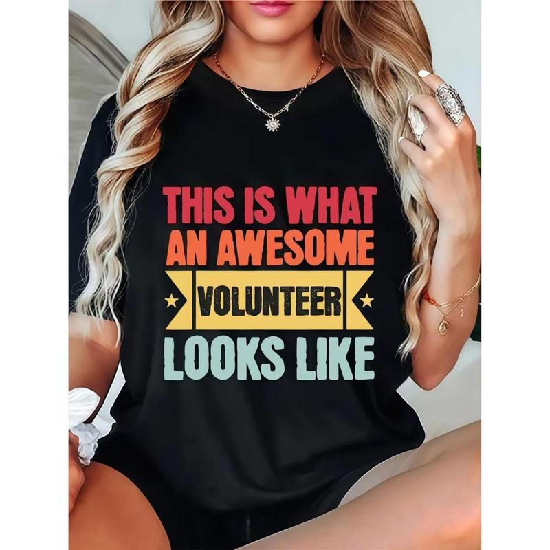 100% Cotton This Is What An Awesome Volunteer Looks Like Funny Volunteer T-Shirt Hoodie, Sweatshirt | UrbanDripWear.com