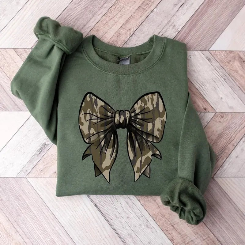 Camo Coquette Bow Sweatshirt, Camo Bow Sweatshirt, Autumn Fall Shirt, Womens Camouflage Bow Shirt, Trendy Camo Shirt Hoodie