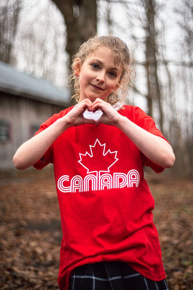 Canada Day Retro Design T-shirt