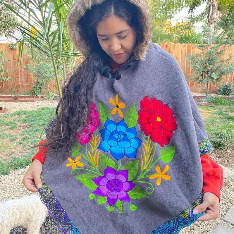 Capas bordadas hoodies Sweatshirts Womenswear T-Shirts | UrbanDripWear.com