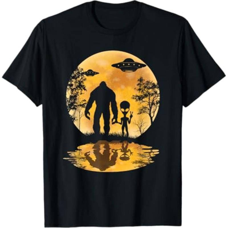Casual T-shirt Alien Bigfoot Moon Sasquatch UFO Extraterrestrial Men women T-Shirt Graphic Graphic Tees Hoodie, Sweatshirt