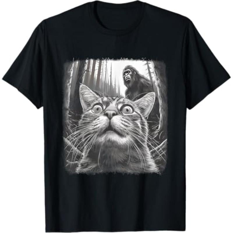 Casual T-shirt Surprised Scared Cat Selfie With Sasquatsch Bigfoot 0D4ERF T-Shirt Graphic Graphic Tees Hoodie, Sweatshirt