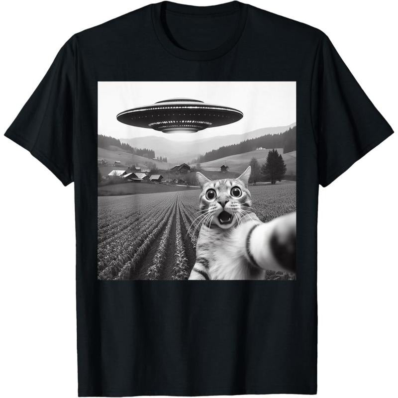 Cat Selfie With Alien UFO Funny Cat Gifts For Men Women Kid T-Shirt made in usa Hoodie, Sweatshirt | UrbanDripWear.com