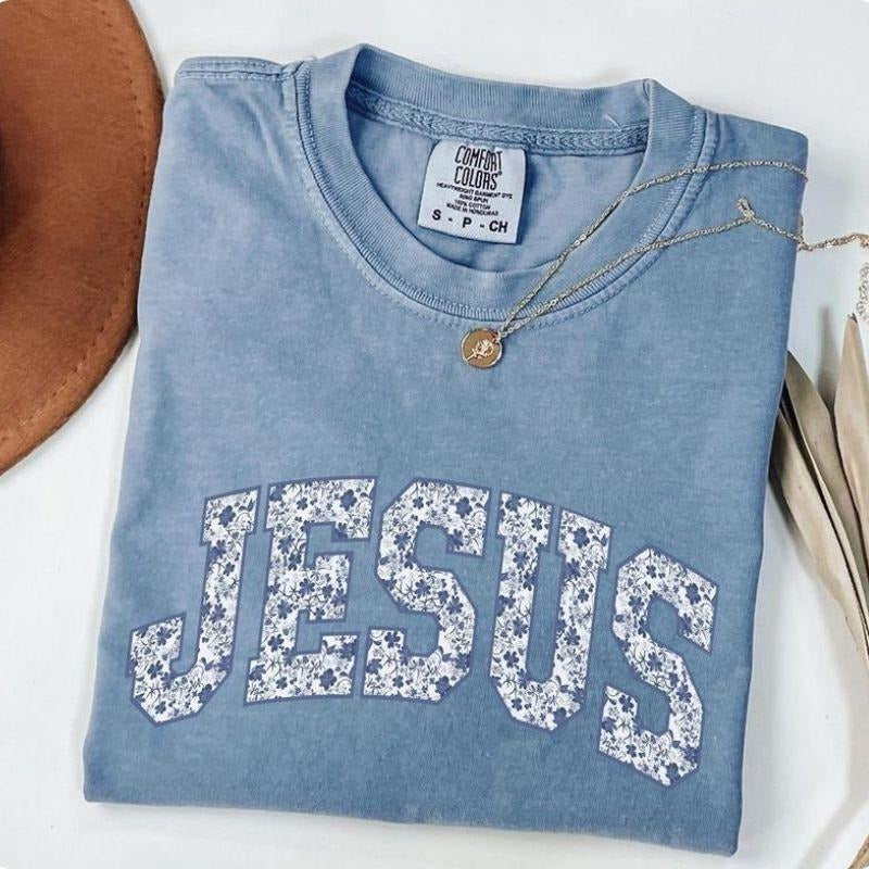 Comfort Colors Flower Faith Gift Religion T Toile Jesus T-Shirt, Grand Millennial Christian T-Shirts, Coquette Religious...