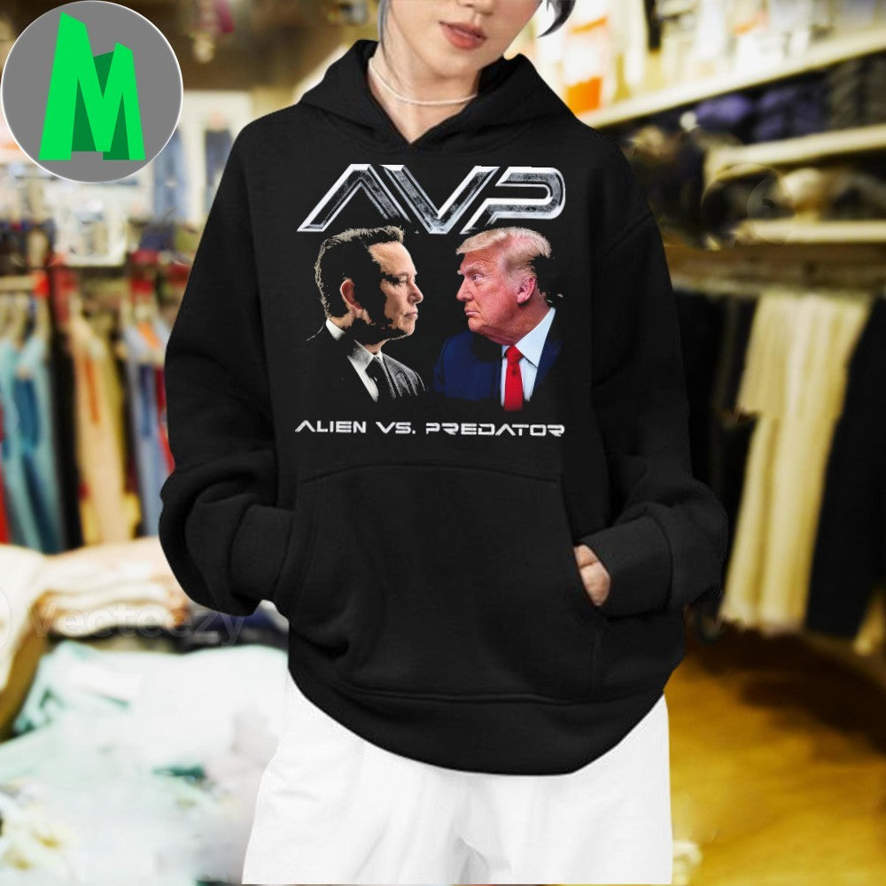 Design Elon Musk vs Donald Trump Alien vs Predator Parody Political Fan T-Shirt
