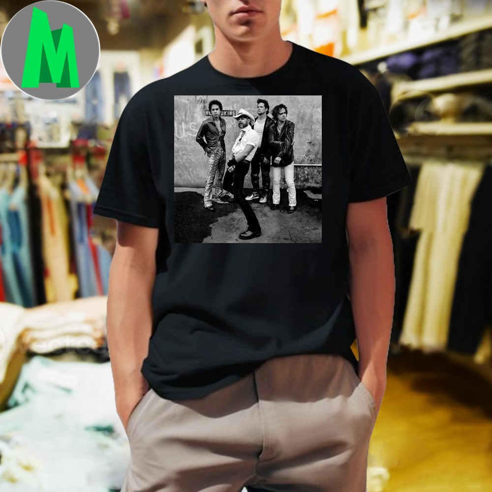 Design Metallica Rock Band Group Photo T-Shirt