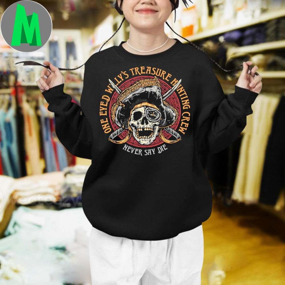 Design Pirate Skull Treasure Hunting Crew Graphic T-Shirt