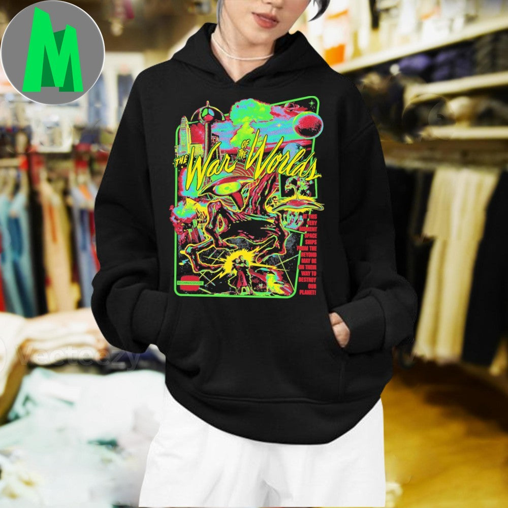 Design The War of the Worlds Technicolor Alien Invasion Sci-Fi Retro Graphic T-Shirt