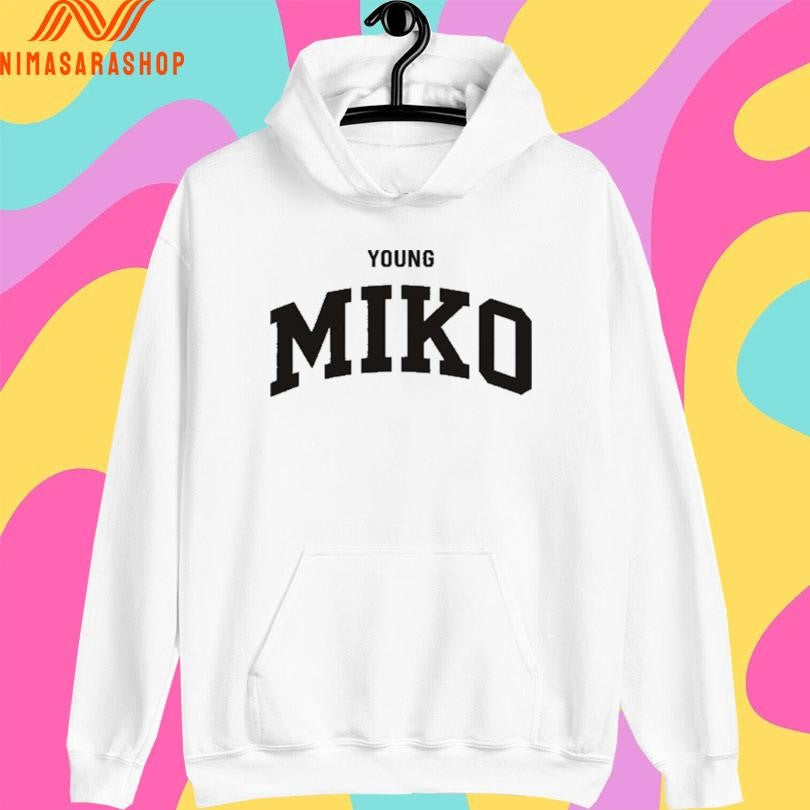 En El Ritz Young Miko Shirts