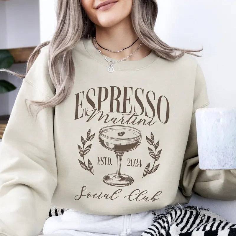 Espresso Martini Social Club Sweatshirt, Cocktail Club Crewneck, Trendy Aesthetic, Drinks Shirt Hoodie | UrbanDripWear.com