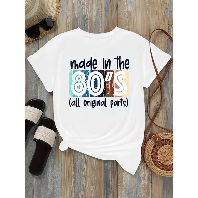 Fashionable women's graphic print t-shirt - casual short sleeve pin collar top