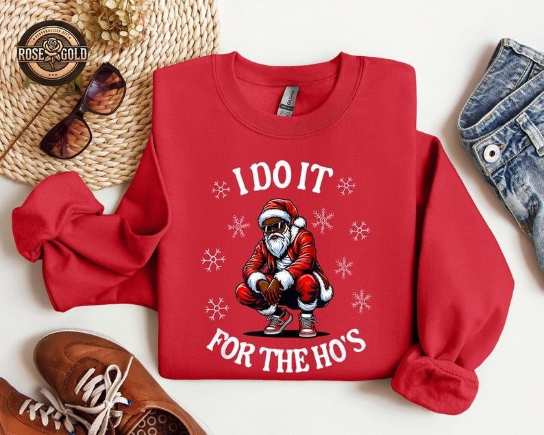 Funny Christmas Black Santa Crewneck Sweatshirt, Afro Santa Holiday Sweater, African American Xmas Gift T-Shirts, Hoodie