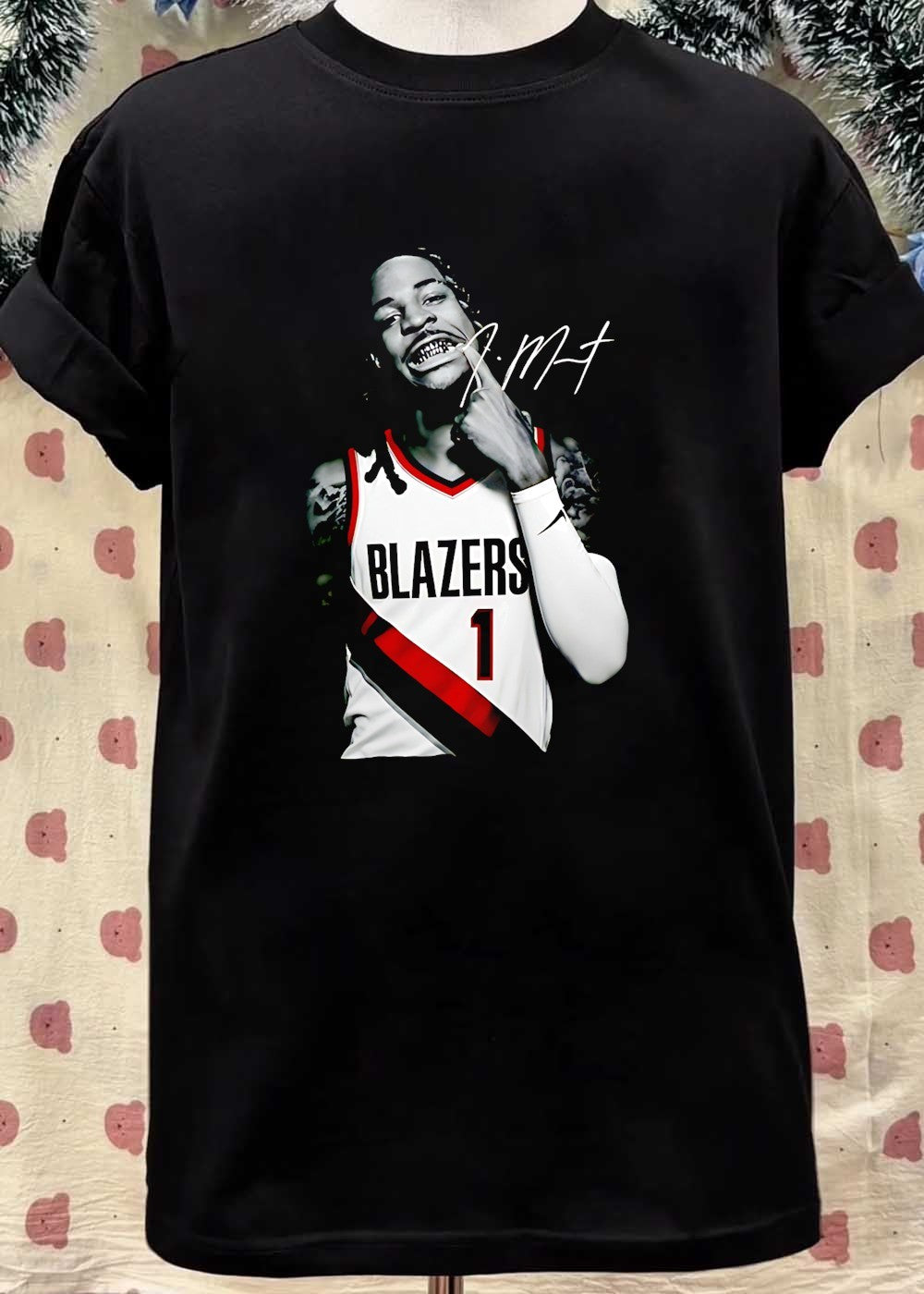 J MT Player Touching Teeth Blazers T-Shirt