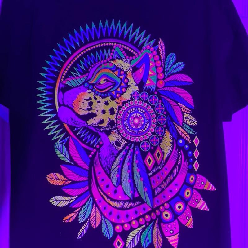 Jaguar plumas T-shirts Casual Hoodie, Sweatshirt | UrbanDripWear.com