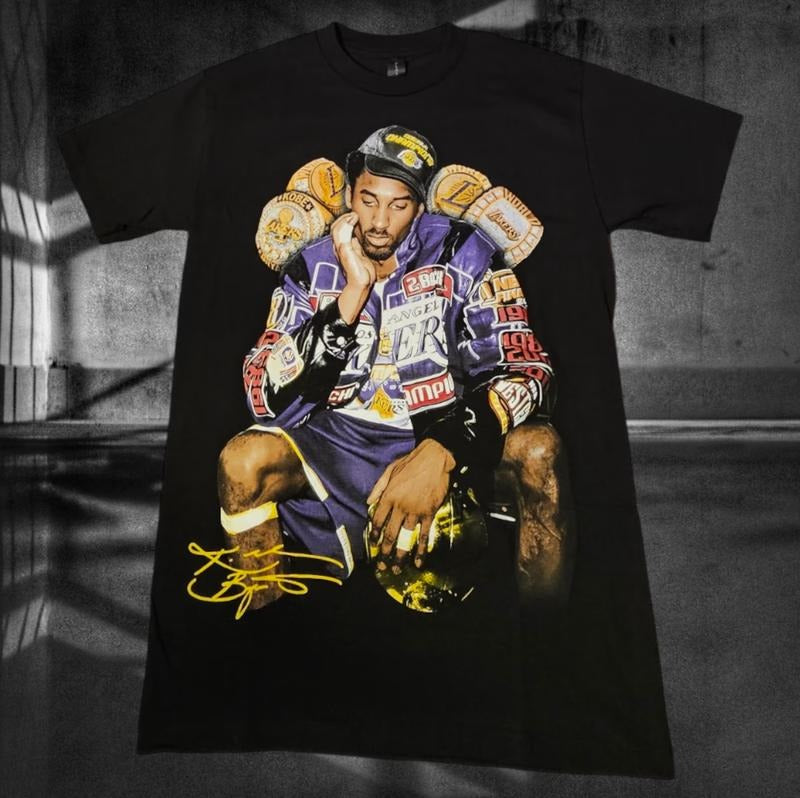Kobe Bryant with championship rings graphic T-shirt S-3XL Menswear Top Underwear Tshirt Hoodie, Sweatshirt