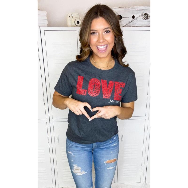 Love Heart John 3:16 T-Shirt Hoodie, Sweatshirt | UrbanDripWear.com