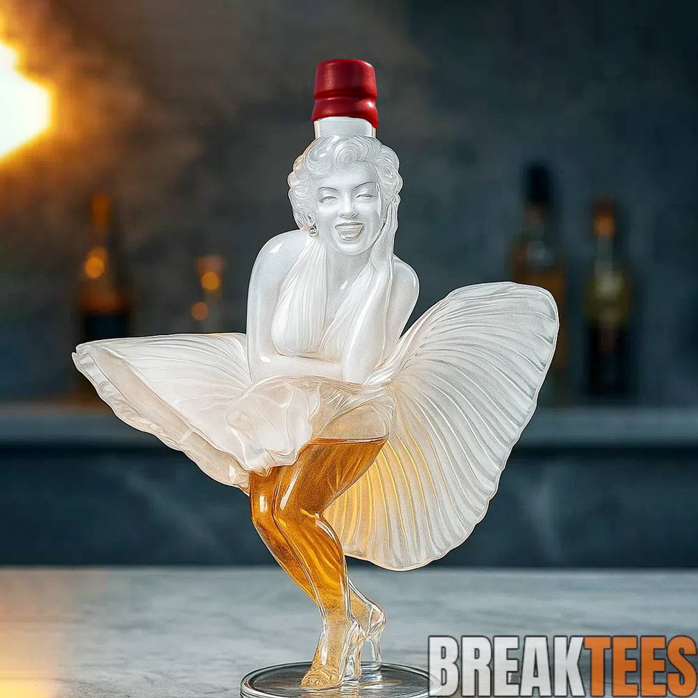 Marilyn Monroe Whiskey Bottle – A Timeless Icon in Crystal and Gold