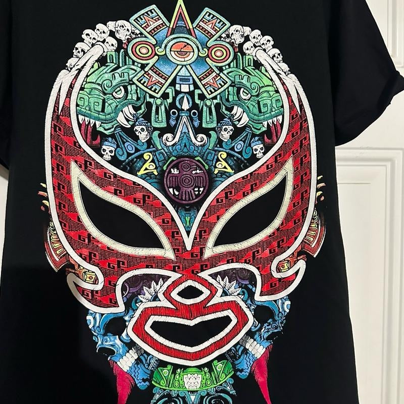 Mascara azteca Tshirt Crewneck Tshirt Hoodie, Sweatshirt | UrbanDripWear.com
