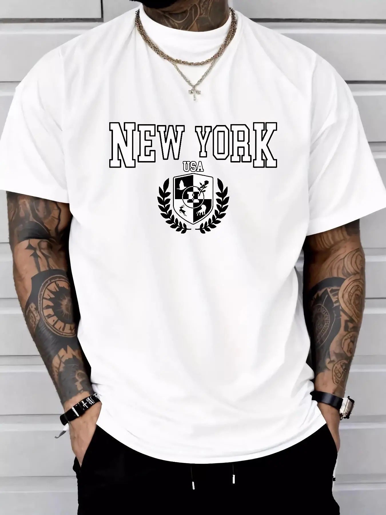 Men's Regular Fit Leaf  Badge Letter Print Round Neck Tee, Casual Short Sleeve T-shirt for Summer, Fashion Men's Top for...