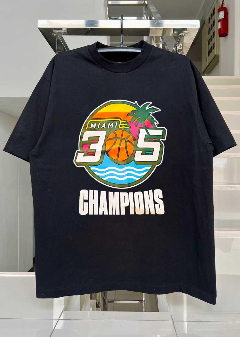 Miami 305 Champions Basketball Palm Tree Sunset Men’s T-Shirt