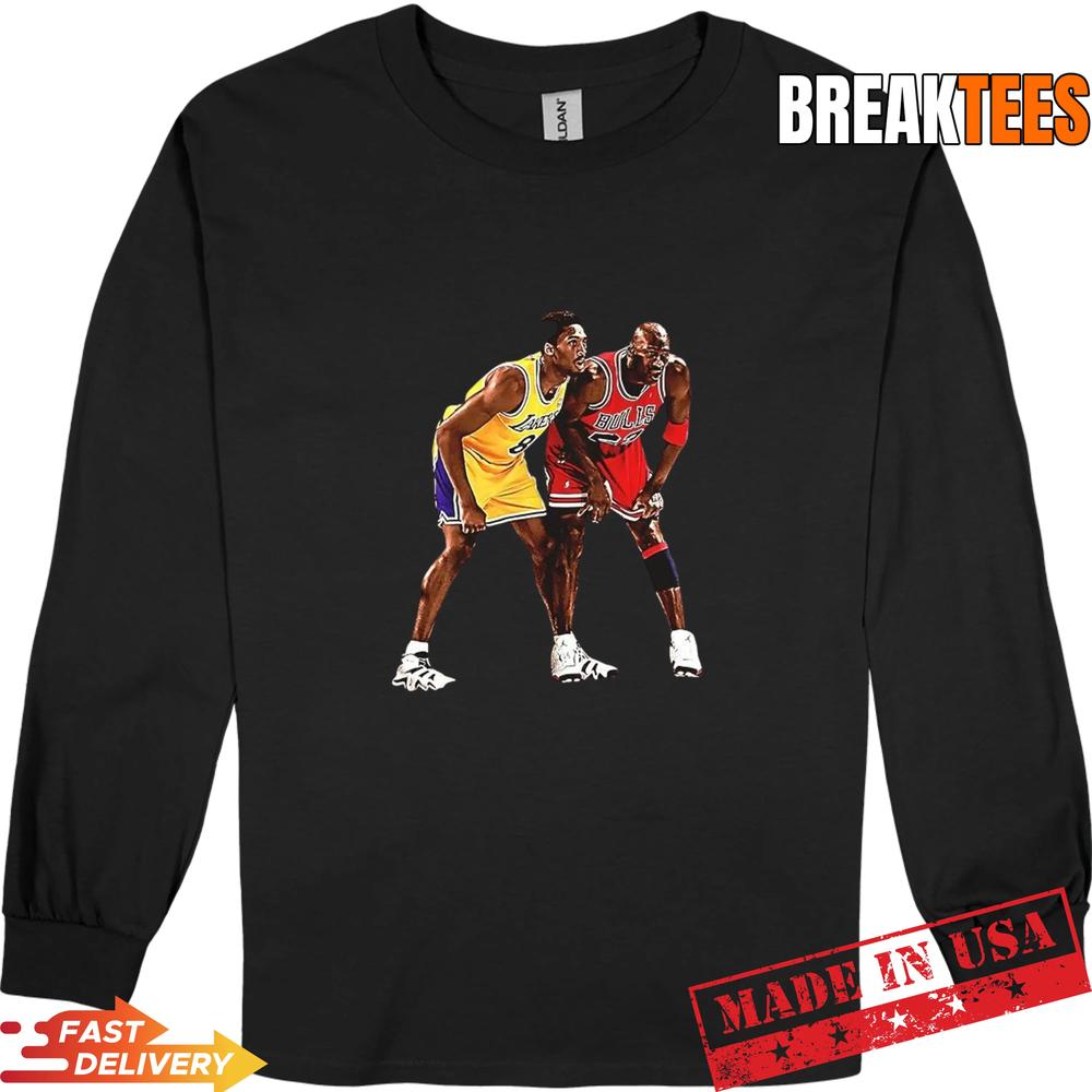 Michael Jordan vs Kobe Bryant a clash of NBA legends T-Shirt
