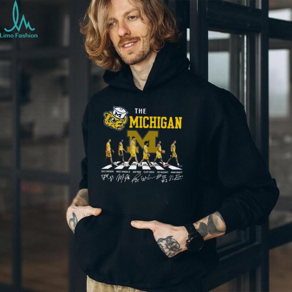 Michigan Wolverines Basketball Abbey Road Signatures Team Coffee T Shirt