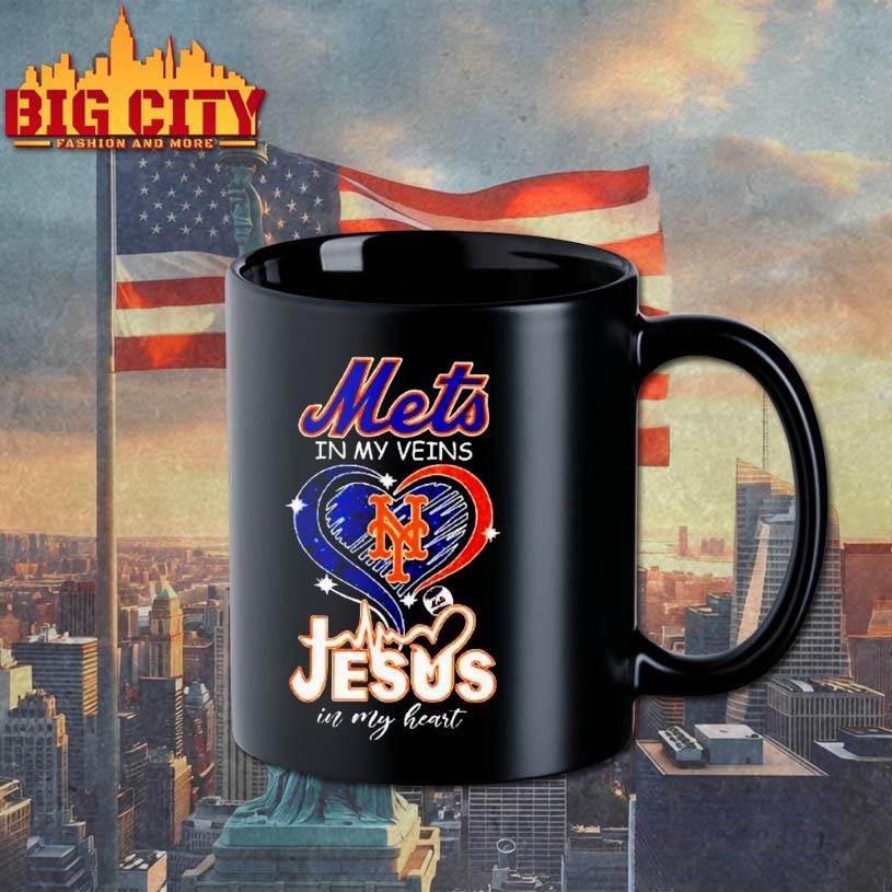 New York Mets In My Veins And Jesus In My Heart Christian Diamond Heart Shirt