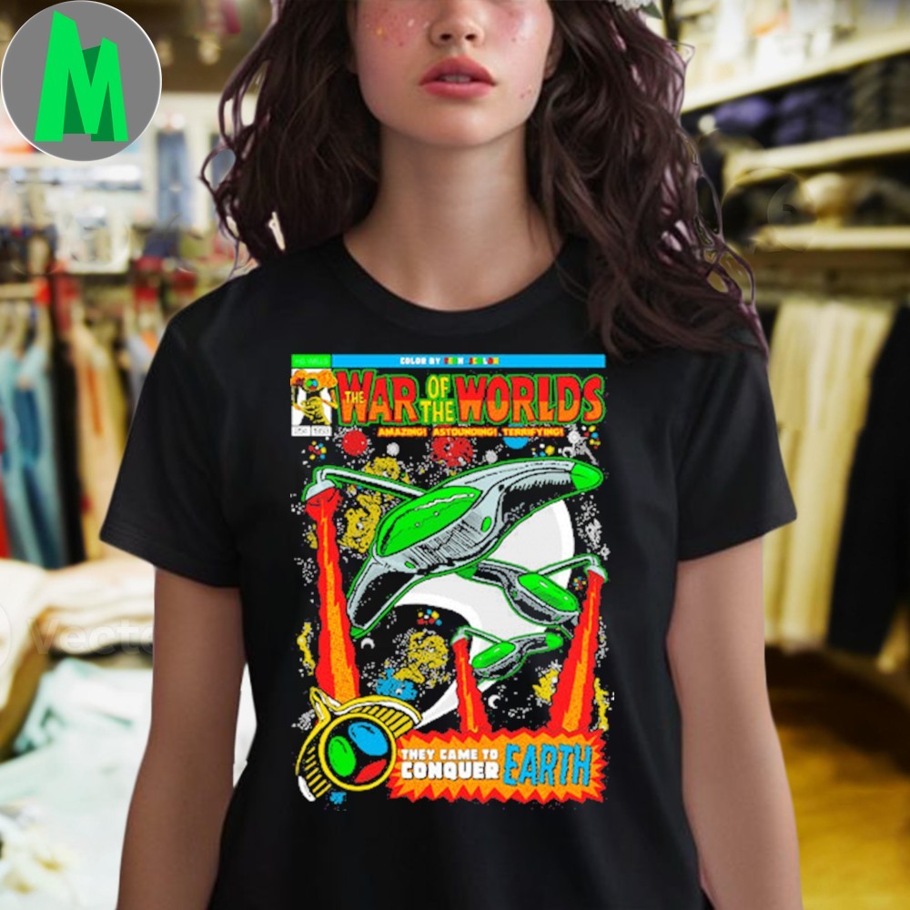 The War of the Worlds Retro Comic Book Sci-Fi Movie Fan T-Shirt