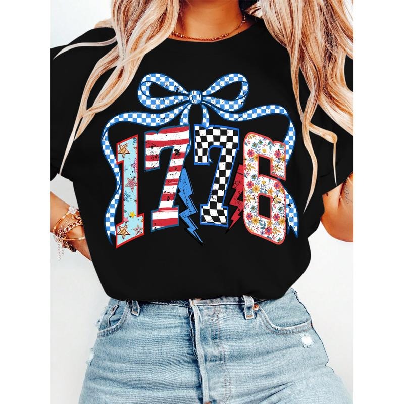 Patriotic and Stylish T - Shirt: Commemorate with a Bold "1776" Design Embellished with a Bow