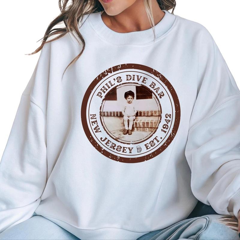 Phil's Dive Bar New Jersey Crewneck Sweatshirt for Everyday Wear Comfortable Fit Casual Style White Womenswear T-Shirts,...
