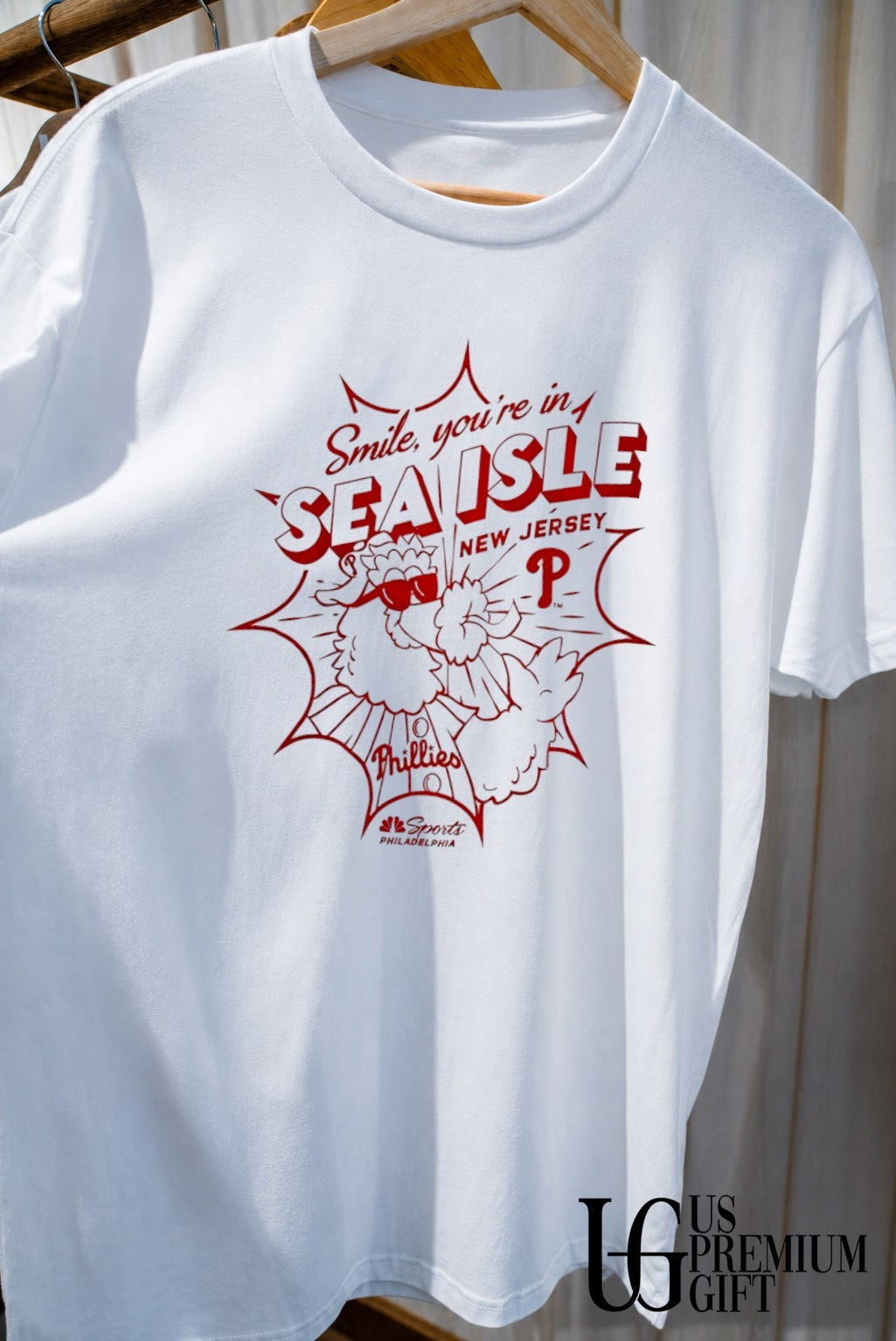 Phillie Phanatic Philadelphia Phillies baseball smile you’re in Sea Isle new jersey shirt