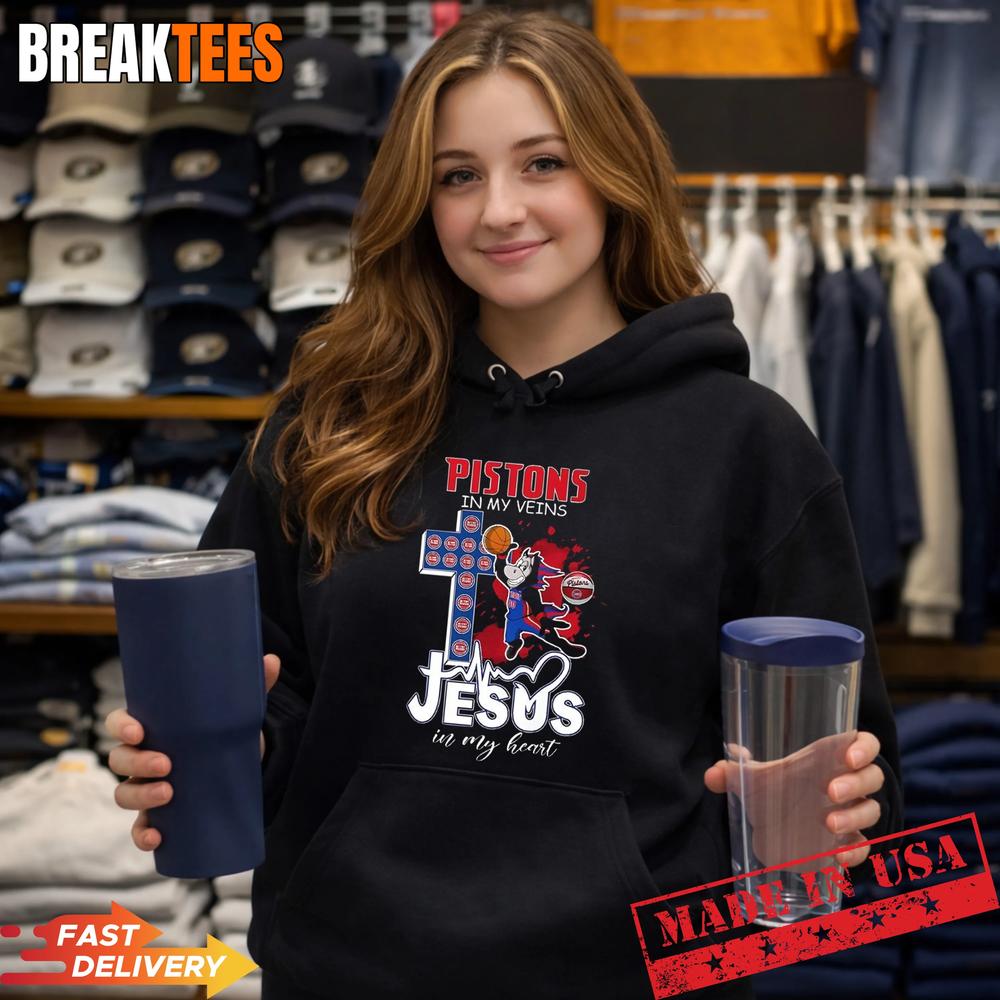 Pistons in my veins Jesus in my heart mascot T-Shirt
