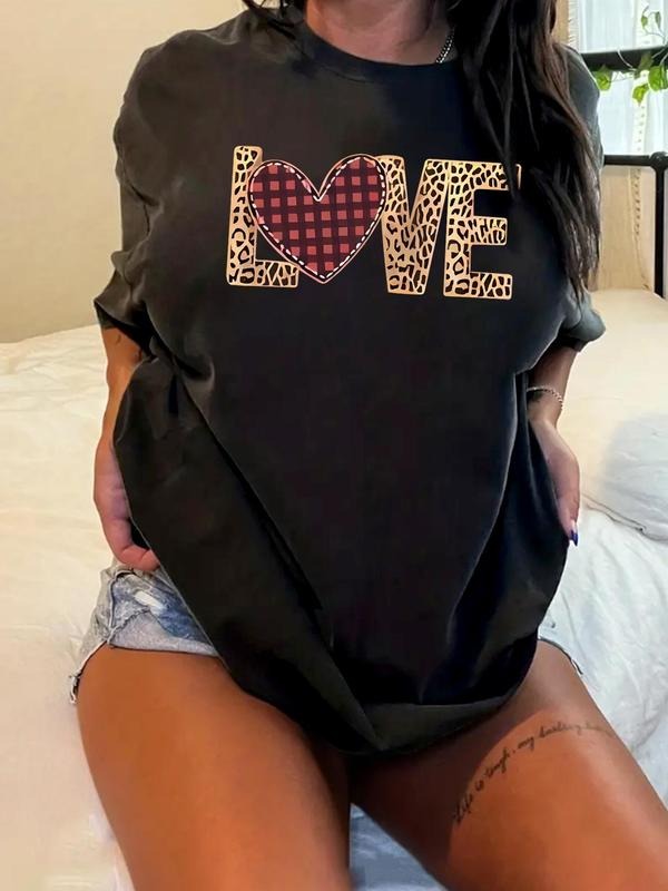 Plus Size Heart & Letter Print Drop Shoulder Tee, Casual Half Sleeve Round Neck T-shirt for Summer, Women's Plus Clothing...