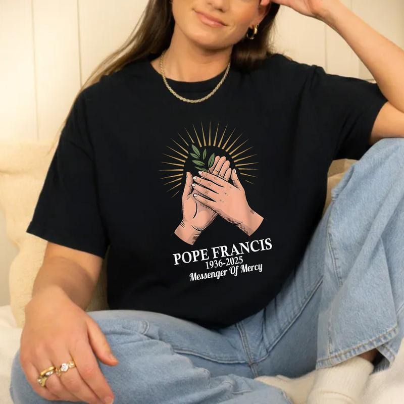 Pray for Francis Tee Pure Cotton Fabric Casual Streetstyle Crew Neck Short Sleeve T-Shirt Trendy Tops for Unisex style 02...