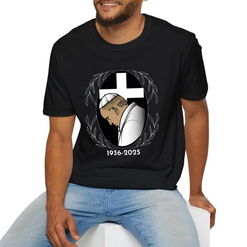 Pray for Pope Francis Tee Casual Style Crew Neck Short Sleeve T-Shirt Tops Trendy for Unisex Hoodie, Sweatshirt
