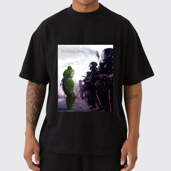 Resist Portland Frog Shirt, I Stand With Frog Shirt, Artistic Protest Graphic Tee Hoodie, Sweatshirt | UrbanDripWear.com