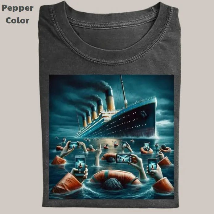Retro Funny Movie Vintage Tee, Titanic T-Shirt, Movies Graphic Tee, Unisex Meme Cringe Funny Dumb Shirt, Menswear...