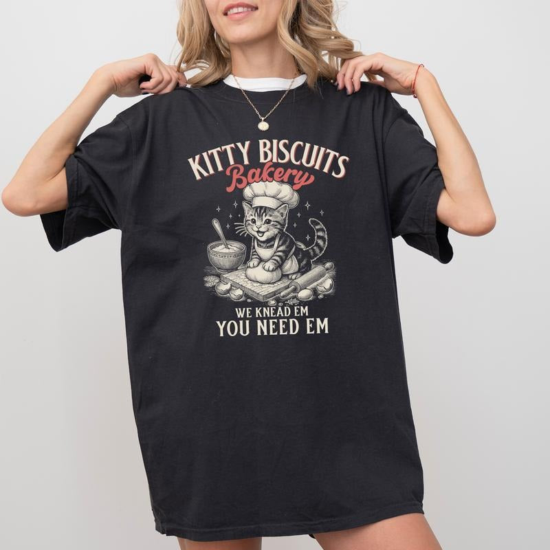 Retro Kitty Biscuits Bakery Shirt, Funny Kitty Baking T-shirt, Cute Cat Kneading Graphic Tee, Vintage Cat Bakery Clothing...