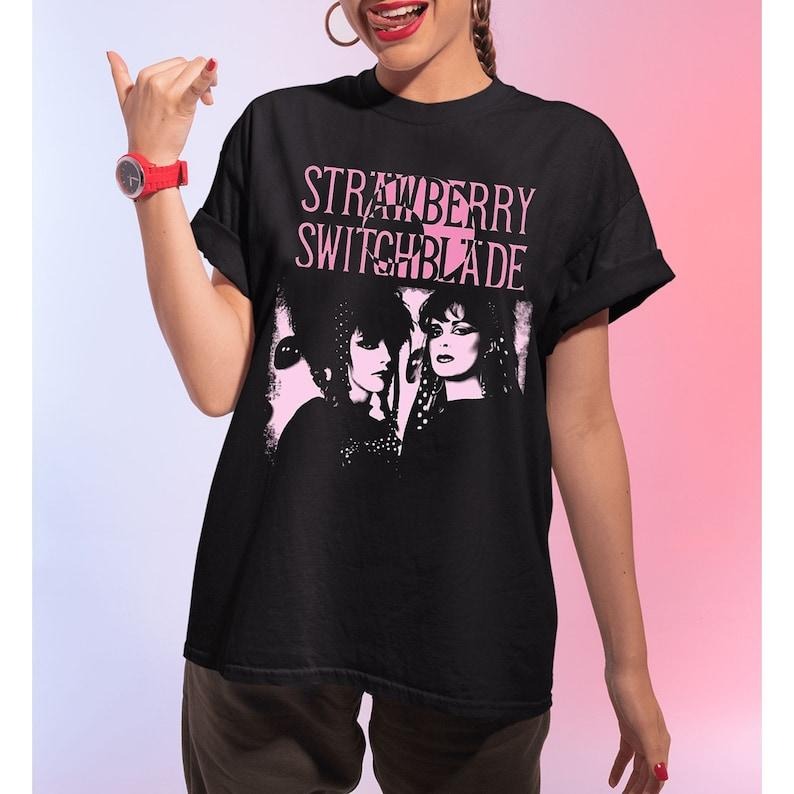 Robert Smith T-Shirt, Sweatshirt, Siouxsie And The Banshees Tee, Rock Band Shirt Hoodie | UrbanDripWear.com