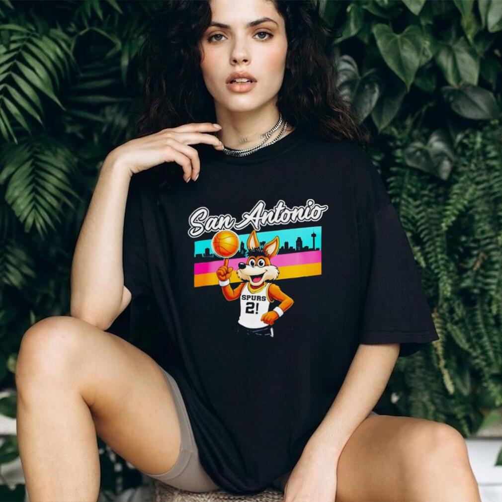 San Antonio Spurs Mascot The Coyote Retro Skyline T Shirt