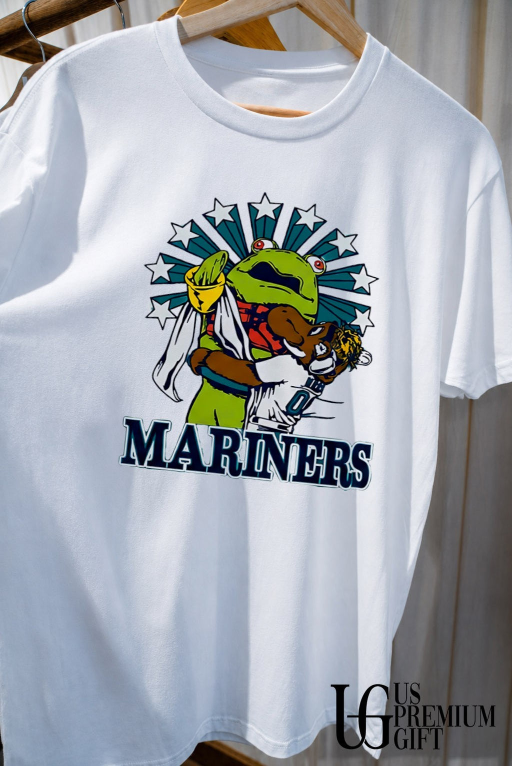 Seattle Mariners Moose Hug Humpy Salmon 2026 shirt