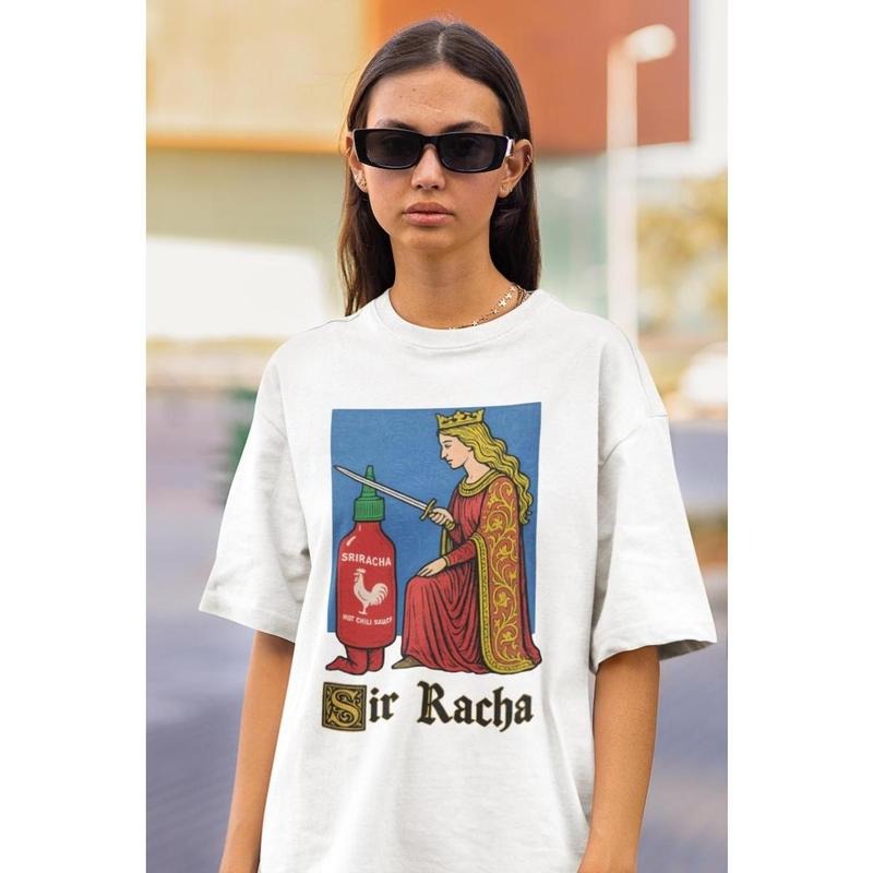 Sir Racha Tshirt, Sriracha Tshirt, Medieval art tshirt, sriracha fan merch, retro medieval tshirt, chili souce humor,...