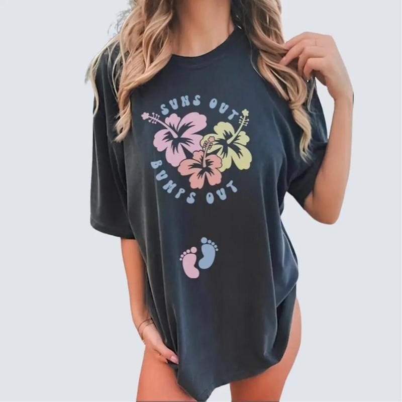 Suns Out Bumps Out Shirt, Summer Pregnancy Announcement Tee, Babymoon Cruise Maternity T-shirt, Tropical Beach Baby...