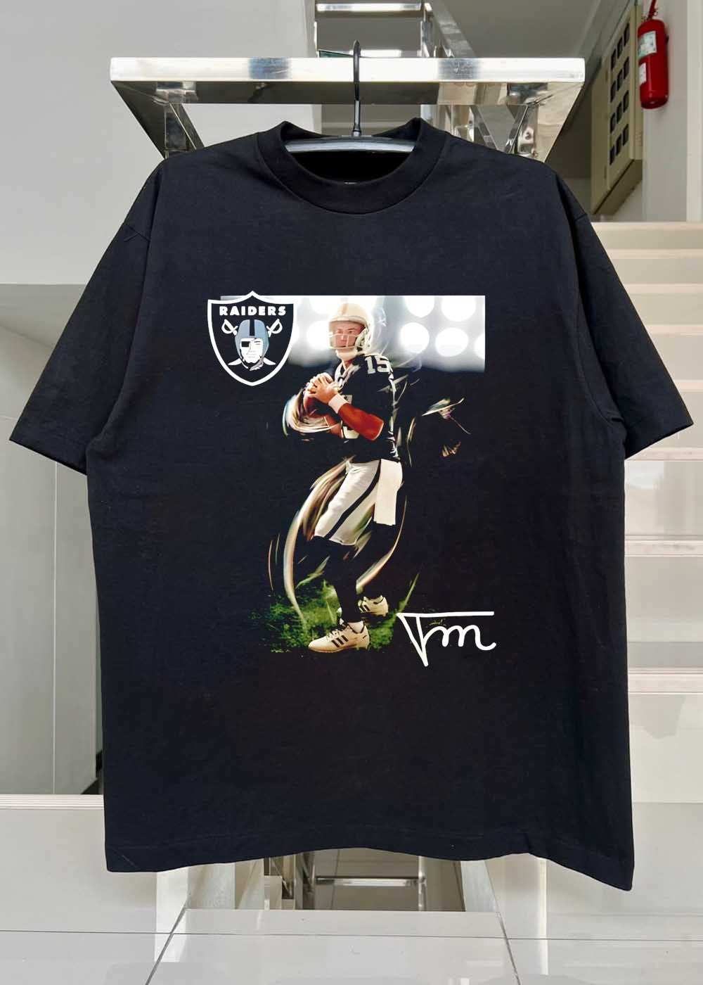 Tm Raiders Quarterback 15 Passing the Ball Raiders T-Shirt