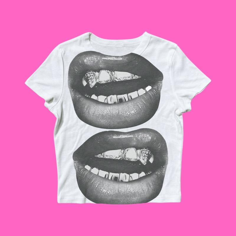 Trendy Baby Tee | Y2K Baby Tee, 90s Baby Tee, Graphic Shirt , Coquette, Vintage Design Women's Lip Print T-Shirt Hoodie,...