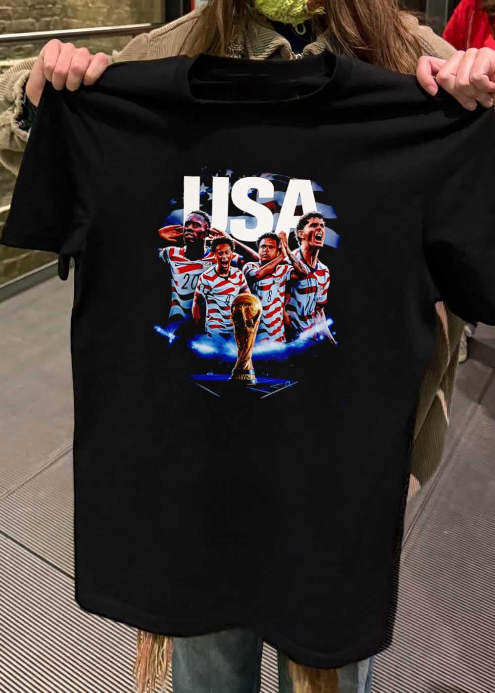 USA National Soccer Team Players Celebrating World Cup Trophy T-Shirt