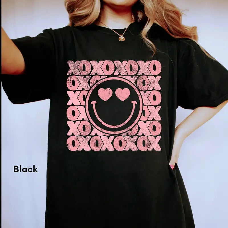 Valentine Heart Comfort Colors T-shirt, Retro Love Shirt, Love T-Shirt, Xoxo Shirt, Valentines Day Gift, XOXO Heart Tee,...