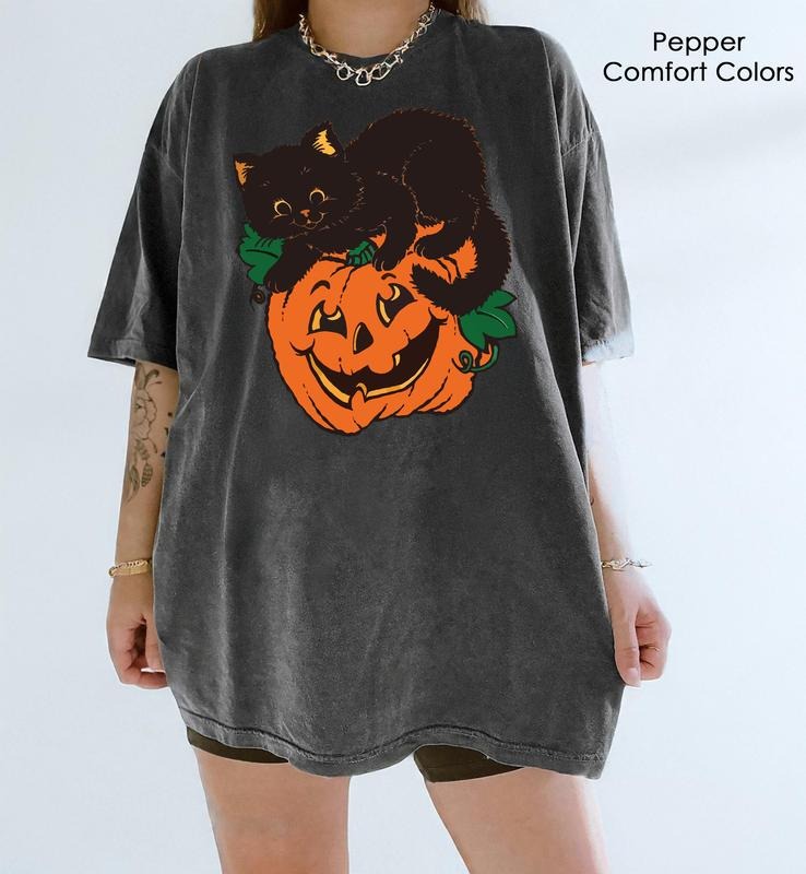 Vintage Black Cat On Pumpkin Shirt, Retro 90s Halloween Fall Crewneck Sweatshirt, Black Cat Sweater, Halloween Black Cat...