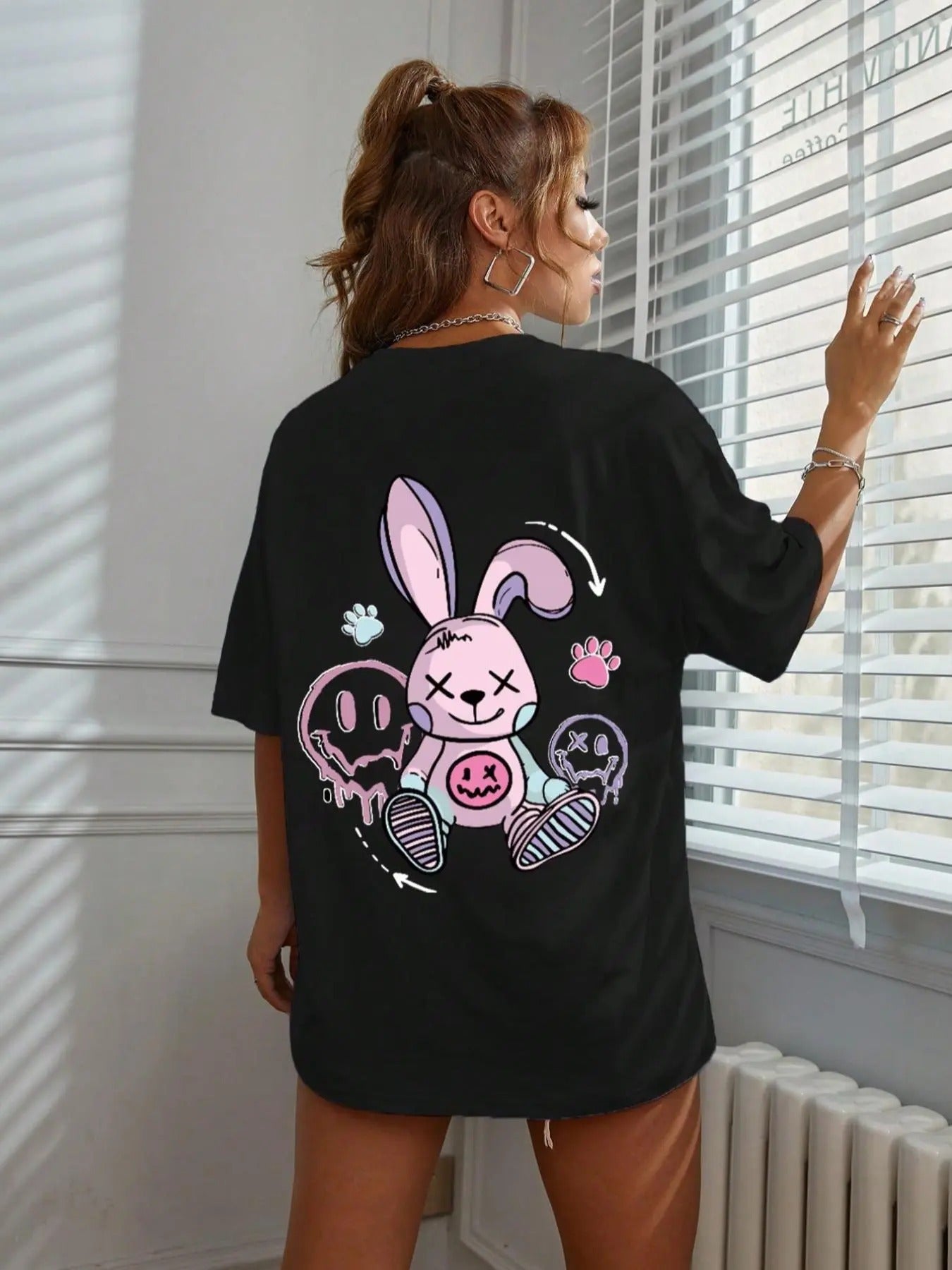 Women's Cartoon Rabbit Print Round Neck Tee, Cute Graphic Half Sleeve T-shirt for Daily Wear, Casual Top for All Seasons...
