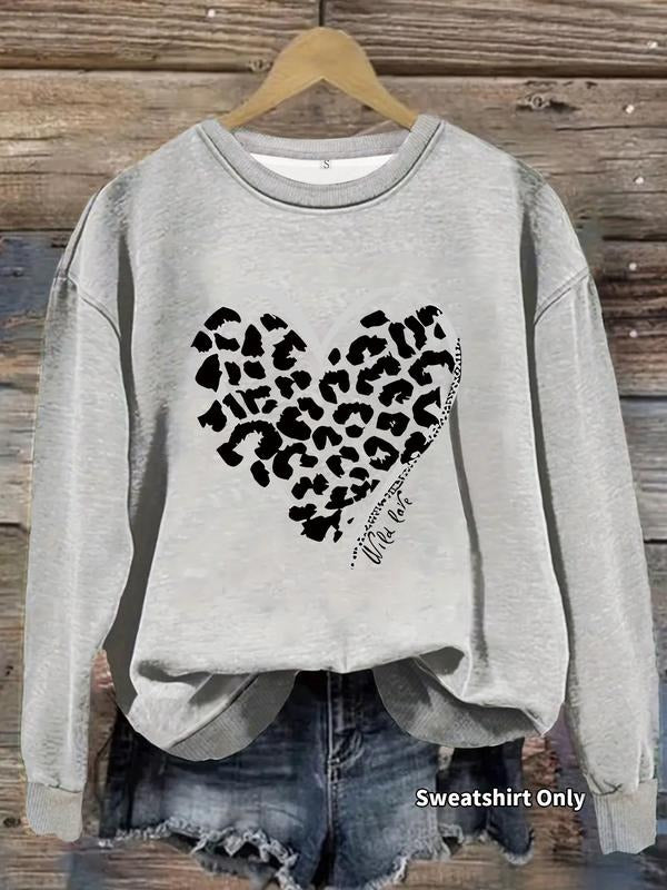 Women's Casual Leopard Heart Print Pullover Sweater, Soft Long Sleeve Round Neck Sweatshirt, Comfortable Daily Wear...